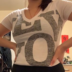 White “New York” V-neck shirt